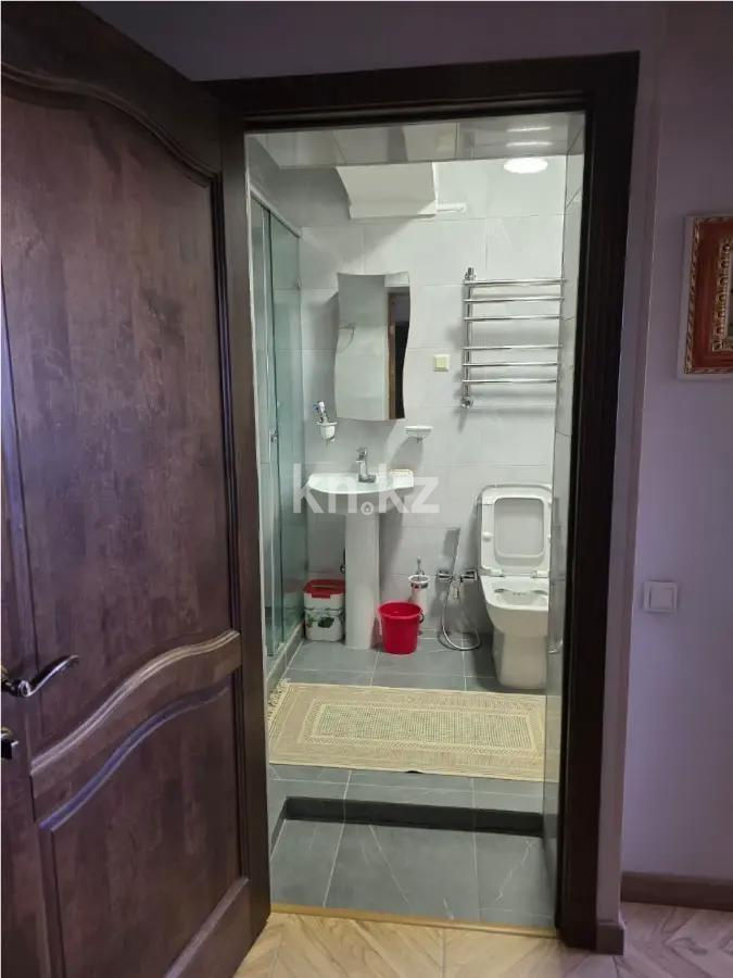 Продажа 3-комнатной квартиры, 67.7 м², ул. Шашкина, дом  40 в Алматы - фото 5