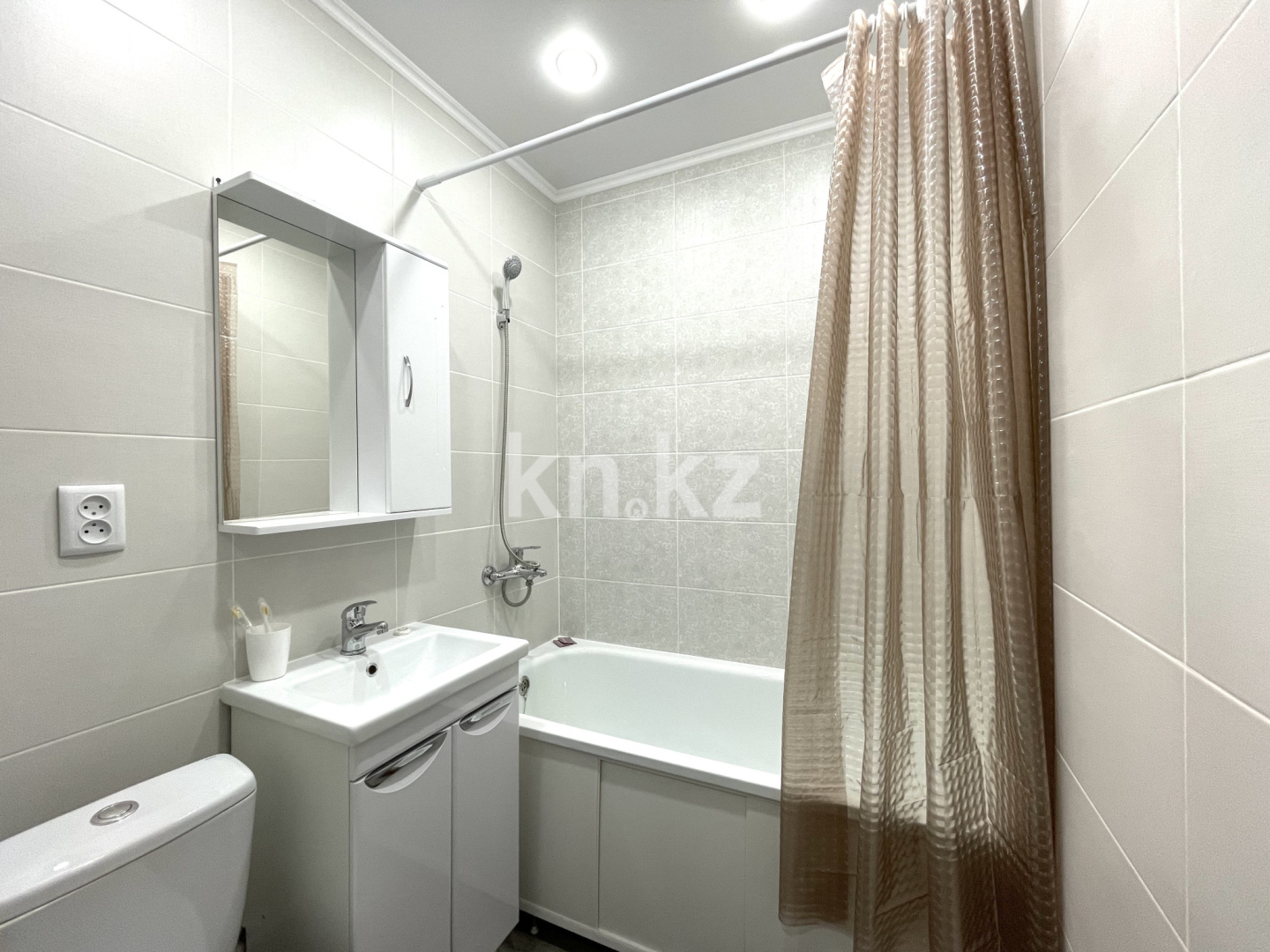 Аренда 1-комнатной квартиры посуточно, 1 м², ул. Интернациональная, дом  29 - Аренда квартир посуточно в Петропавловске фото 8 из 9