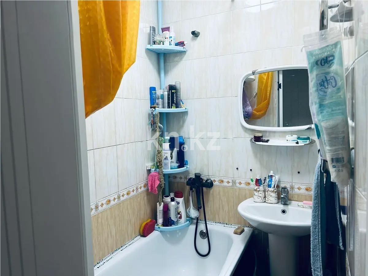 Продажа 2-комнатной квартиры, 48 м², мкр-н 15, дом  28 в Караганде - фото 4