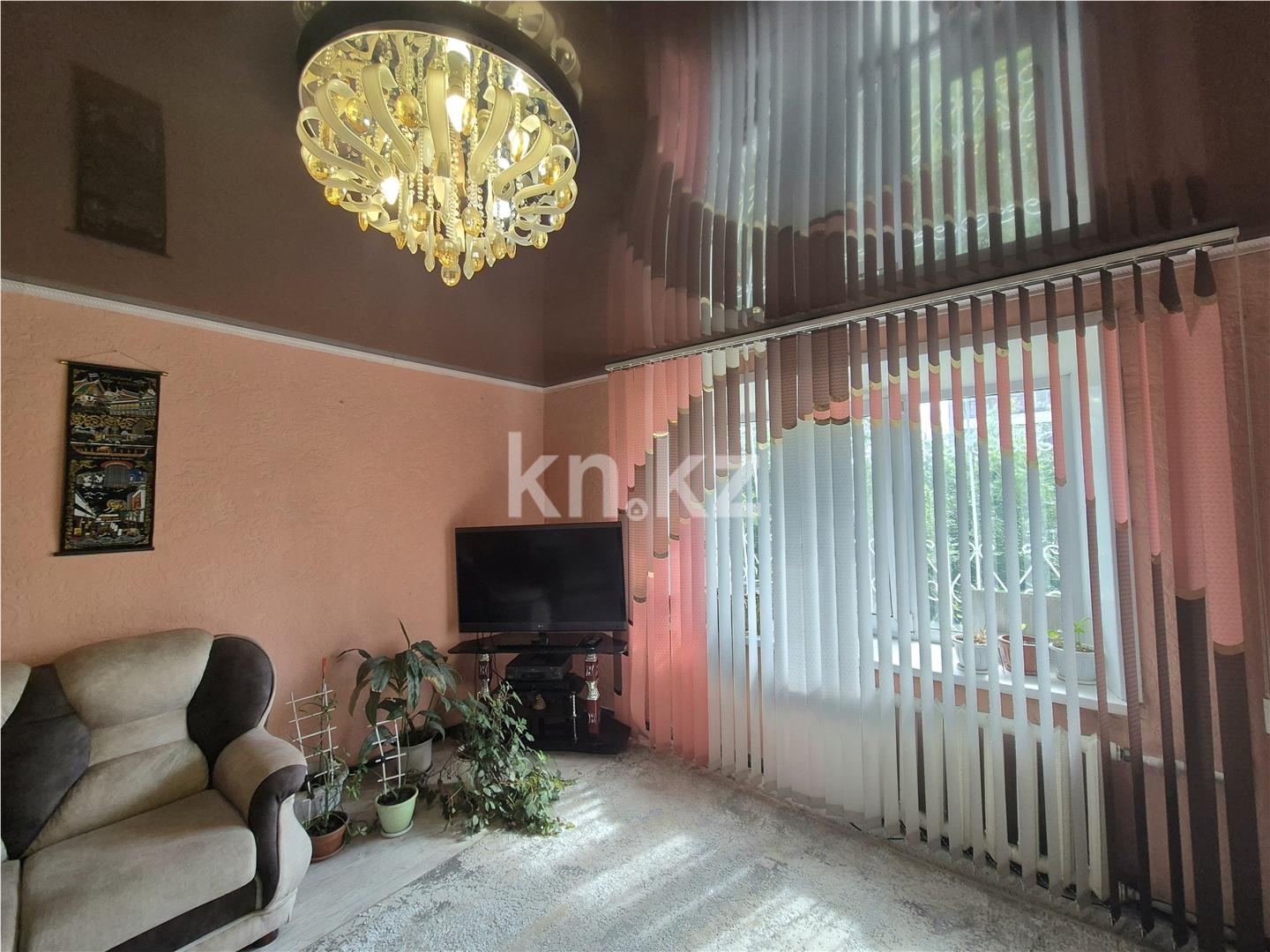 Продажа 3-комнатной квартиры, 68 м², мкр-н 6-й - Продажа квартир в Казахстане фото 1 из 14