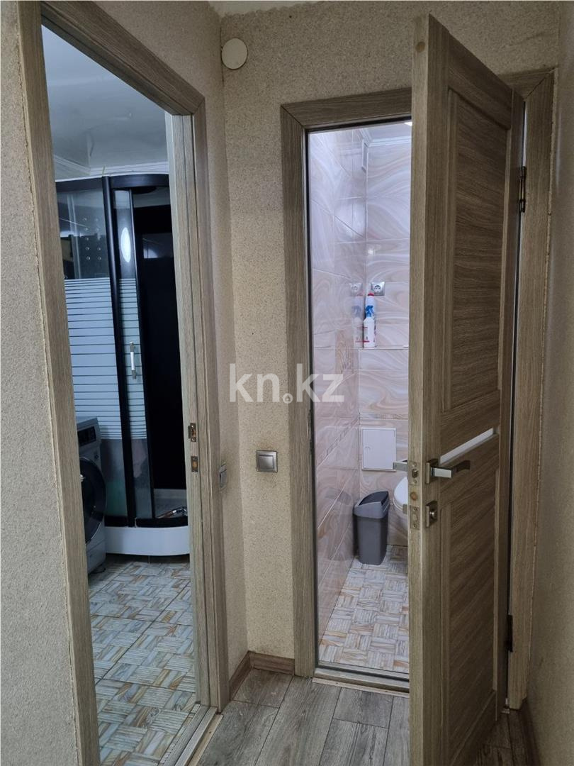 Продажа 4-комнатной квартиры, 90 м², ул. Дюсембекова, дом  4 - Продажа  четырехкомнатных квартир в Караганде фото 13 из 19