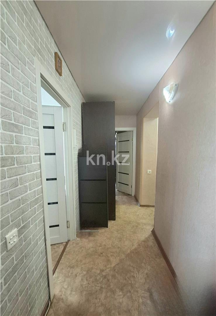 Продажа 3-комнатной квартиры, 69 м², ул. 6-й мик-н в Темиртау - фото 12