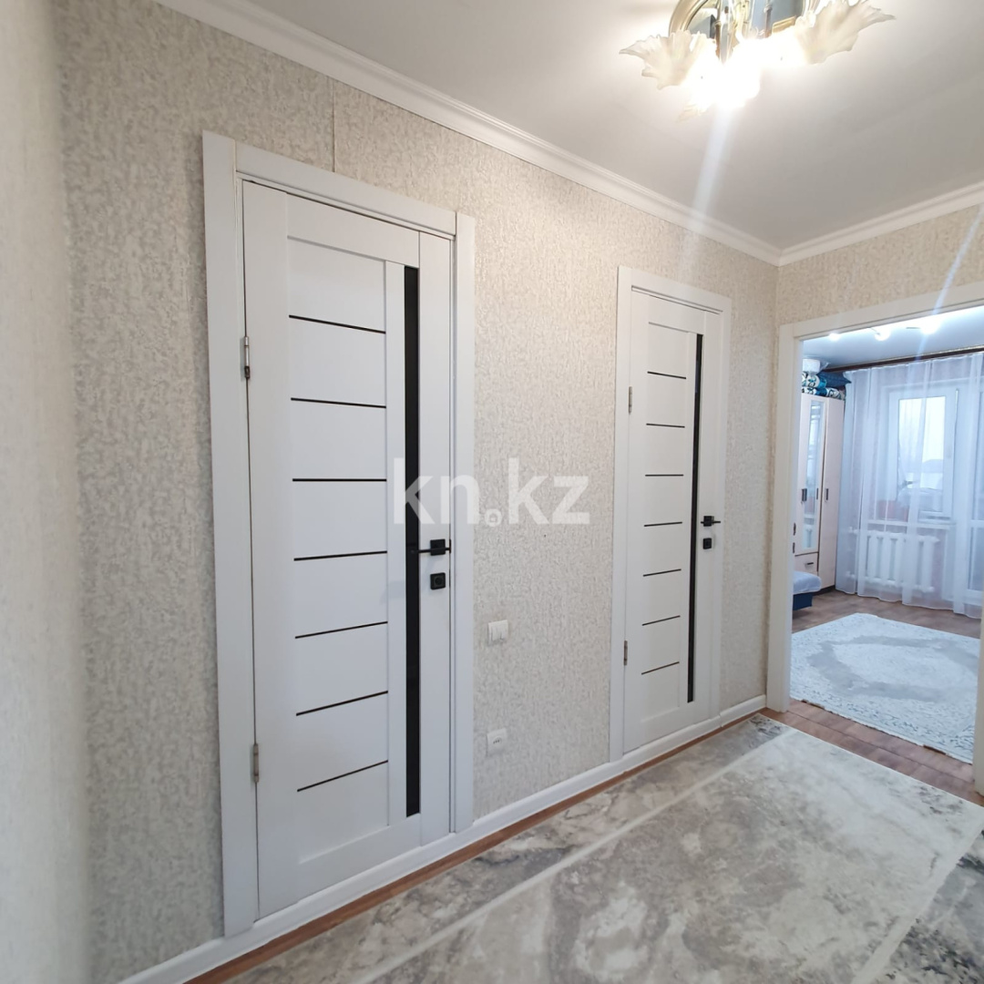 Продажа 4-комнатной квартиры, 91.7 м², 12 мкр. - Продажа квартир в Актобе фото 16 из 26