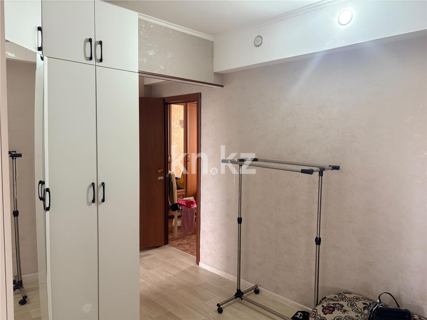 Продажа 3-комнатной квартиры, 64 м² - Продажа недвижимости в Караганде - страница 3 фото 7 из 25
