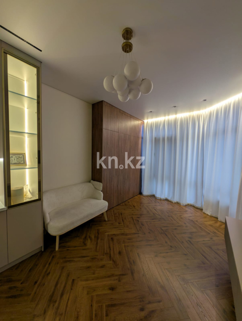 Продажа 2-комнатной квартиры, 80.3 м² - Продажа жилой и коммерческой недвижимости в Уральске фото 12 из 26