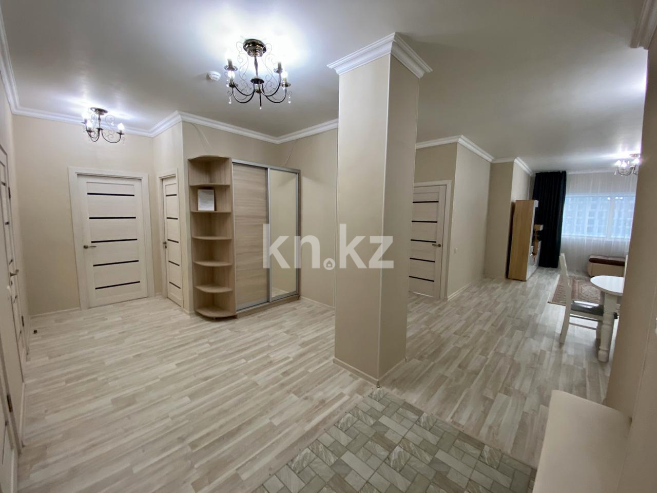 Аренда 4-комнатной квартиры посуточно, 180 м², ул. Достык, дом  5/1 - ул. Сауран - Аренда квартир посуточно в Астане без посредников фото 7 из 18