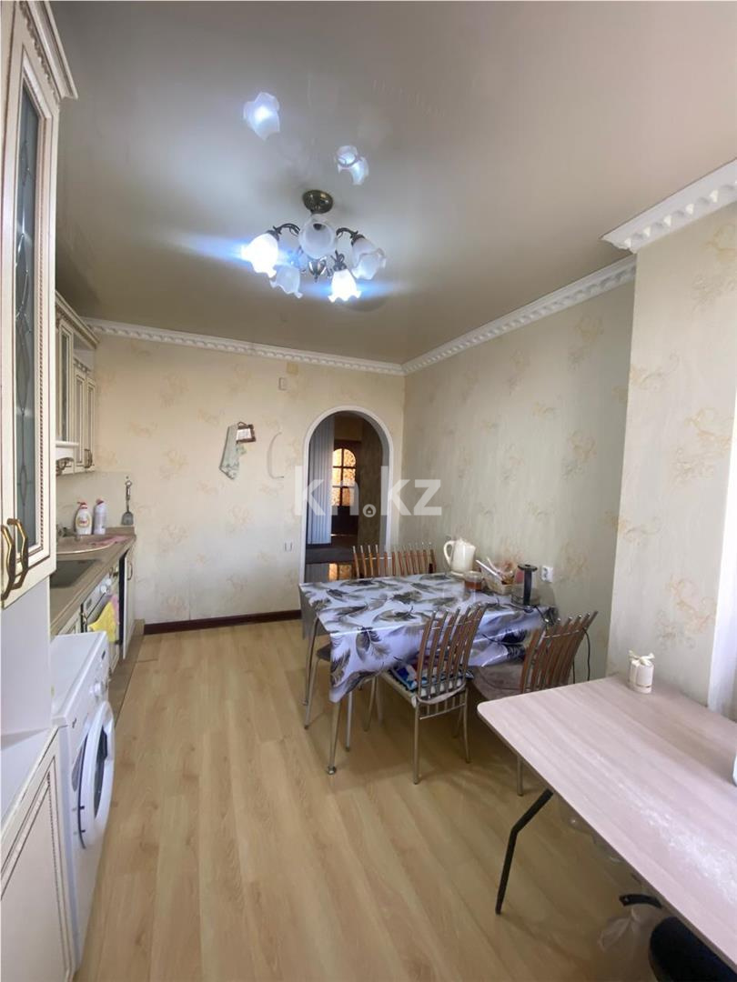 Продажа 3-комнатной квартиры, 99 м², ул. Достык в Астане - фото 11