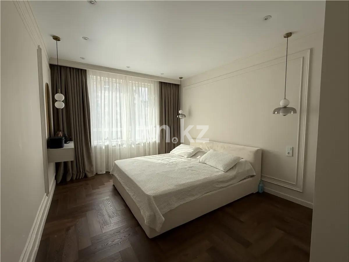 Продажа 3-комнатной квартиры, 107 м², ул. Торекулова, дом  93 в Алматы - фото 2