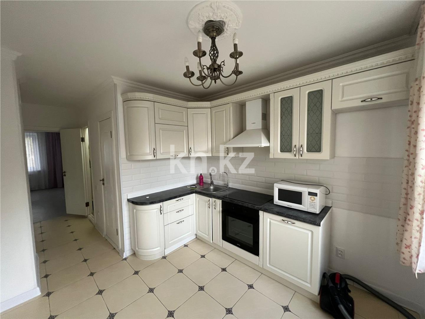 Продажа 3-комнатной квартиры, 72 м², мкр-н Степной-2 - Продажа  трехкомнатных квартир в Караганде с фото фото 1 из 13