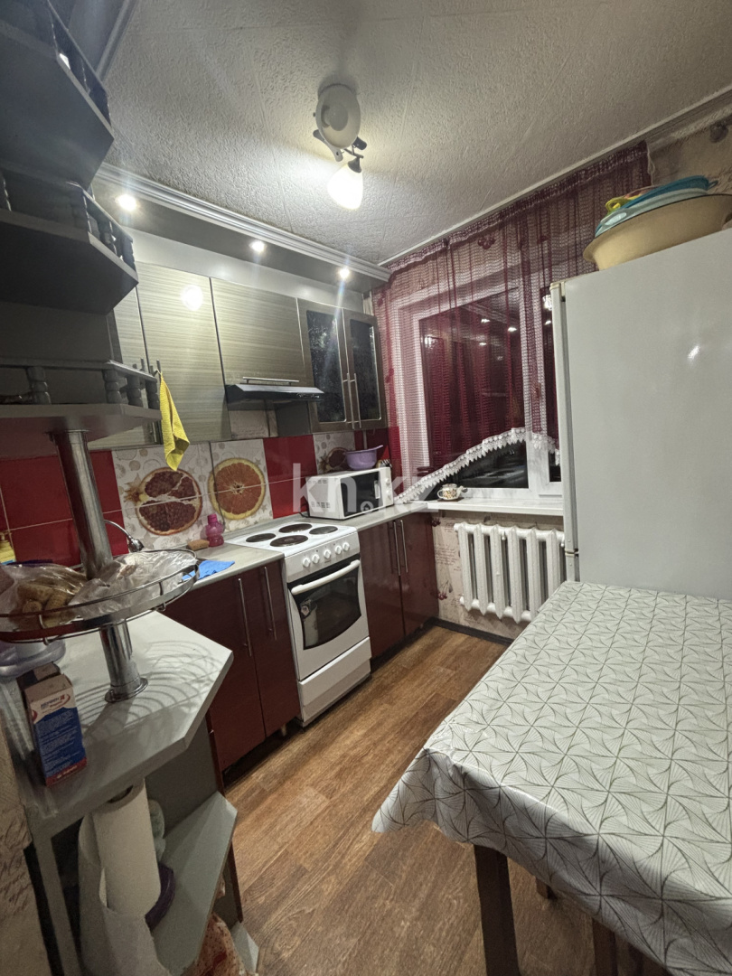 Продажа 3-комнатной квартиры, 62 м², мкр-н 11а, дом  9 в Караганде - фото 8