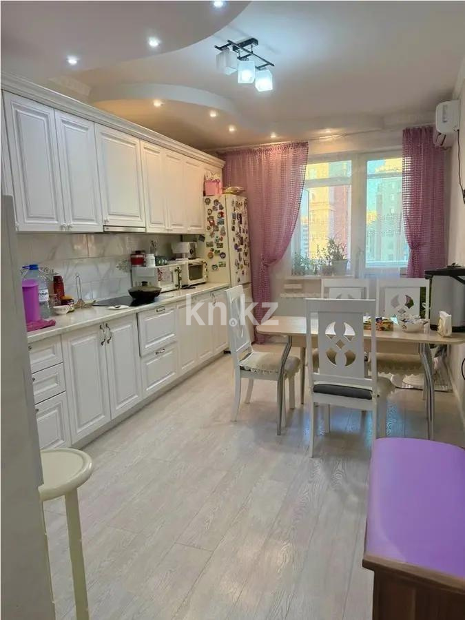 Продажа 2-комнатной квартиры, 67 м², ул. Керей, Жанибек хандар, дом  12/1 в Астане - фото 3