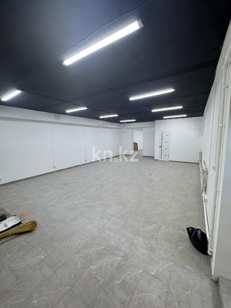 Продажа , 101 м², ул. Муканова, дом  55г - Продажа офисных и торговых помещений в Караганде без посредников фото 2 из 7