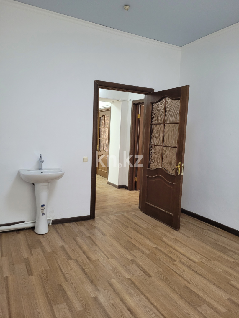 Аренда помещения - Аренда офисных и торговых помещений в Караганде в Городе фото 8 из 10