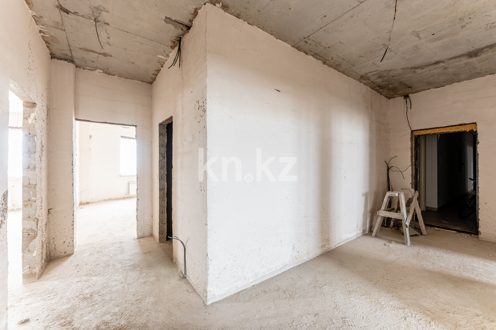 Продажа 3-комнатной квартиры, 145 м², пр. Момышулы, дом  2г блок 1 - ул. Токпанова в Астане - фото 13