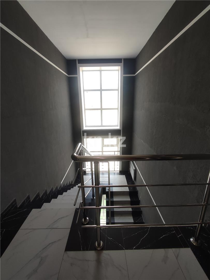 Продажа 2-комнатной квартиры, 64 м², ул. Муканова - Продажа  двухкомнатных квартир в Караганде фото 17 из 20