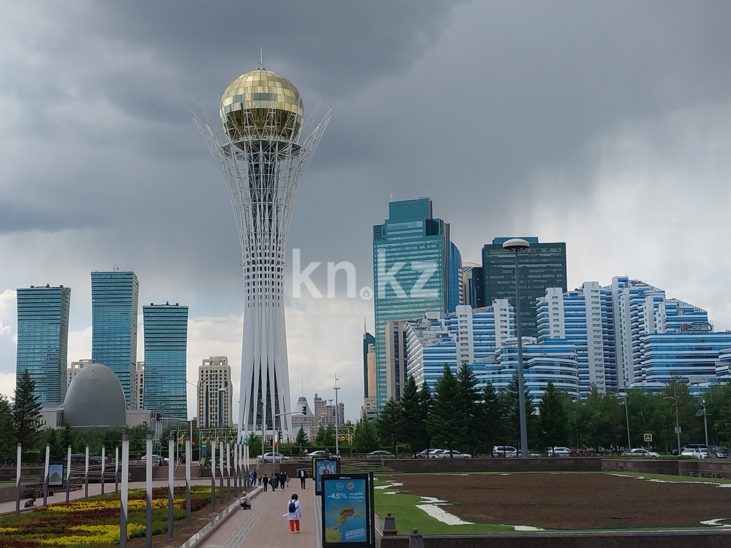 Продажа 2-комнатной квартиры, 55 м², ул. Кунаева, дом  14 - Мангилик в Астане - фото 3