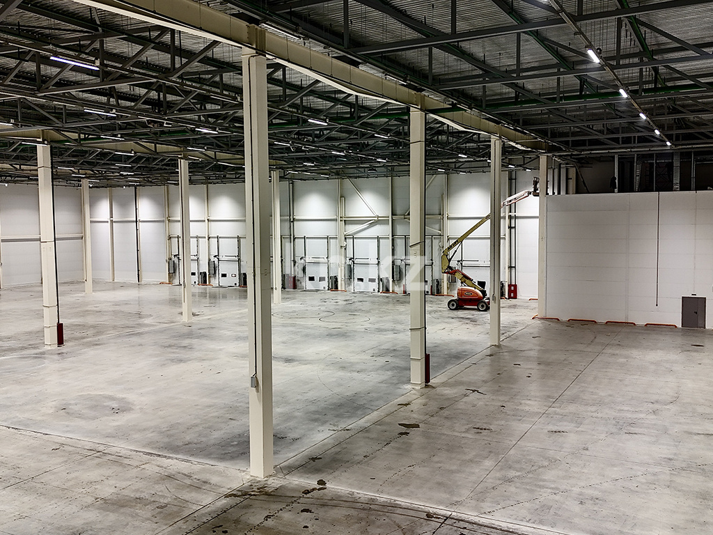 Аренда , 1568 м², Кульджинский тракт, дом  200 - Аренда баз, складов и промышленной недвижимости в Алматы фото 5 из 14