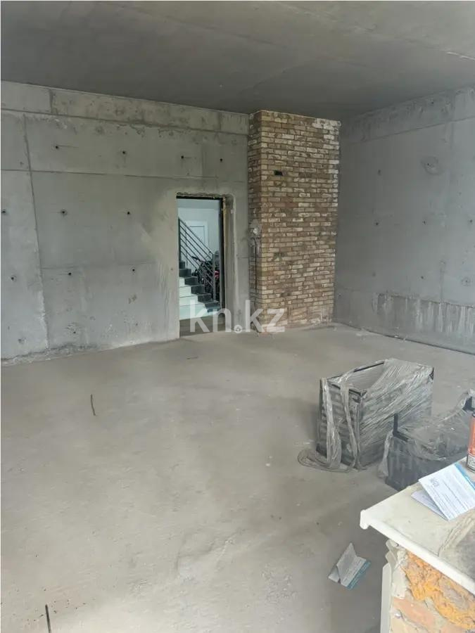 Продажа 1-комнатной квартиры, 42.8 м² - Продажа баз, складов и промышленной недвижимости в Карагандинской области фото 1 из 3