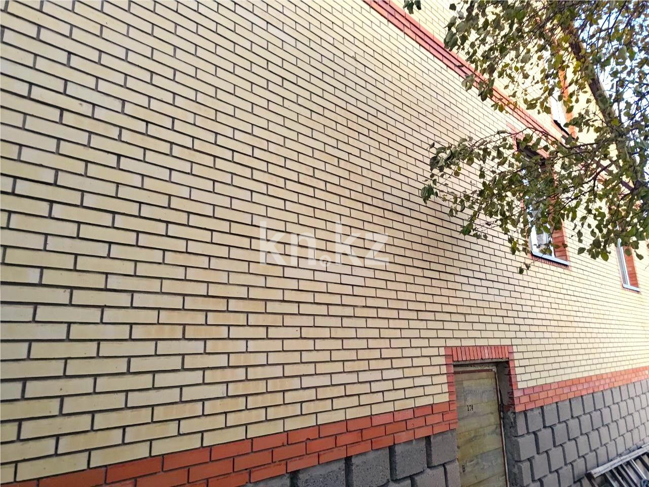 Продажа 6-комнатного дома, 200 м², ул. Донецкая в Караганде - фото 2