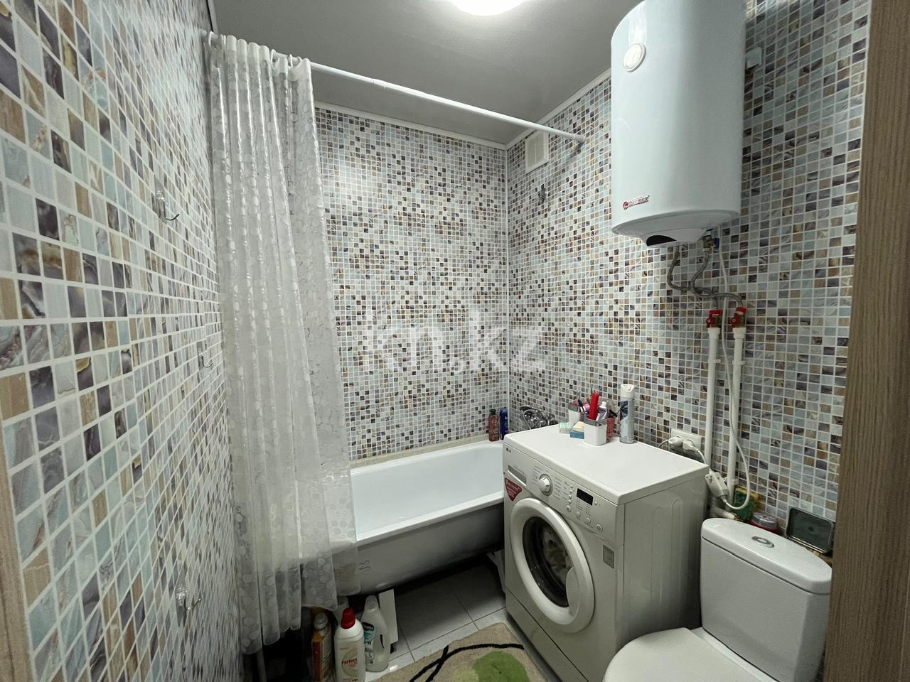 Продажа 2-комнатной квартиры, 44 м², 11 кв-л в Караганде - фото 6