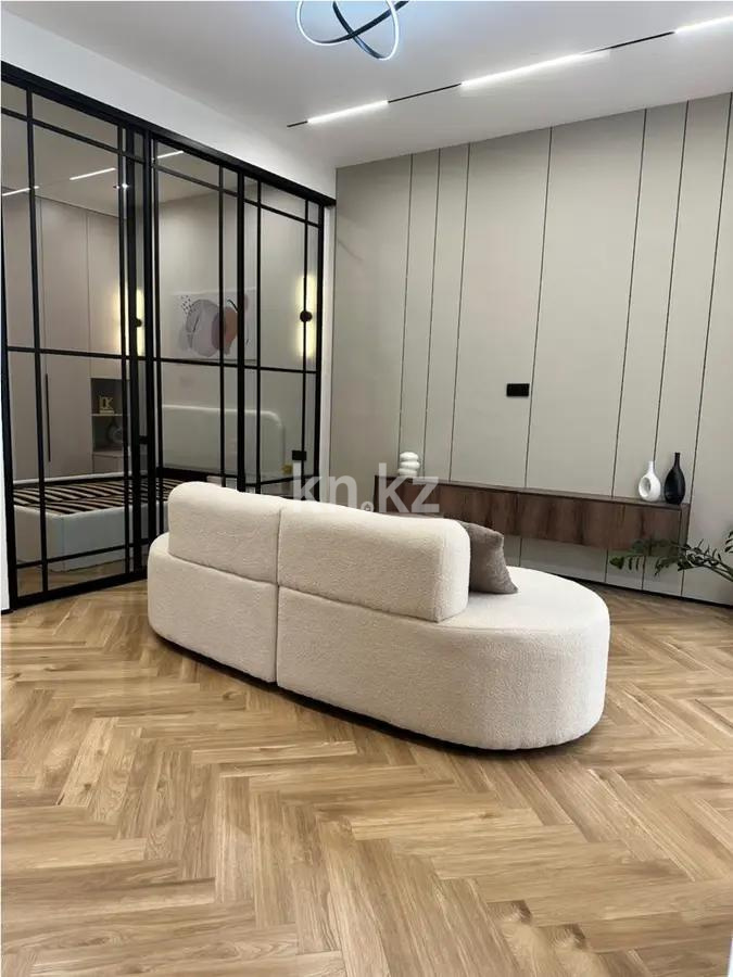 Продажа 2-комнатной квартиры, 57 м², пр. Абая, дом  38 в Алматы - фото 2