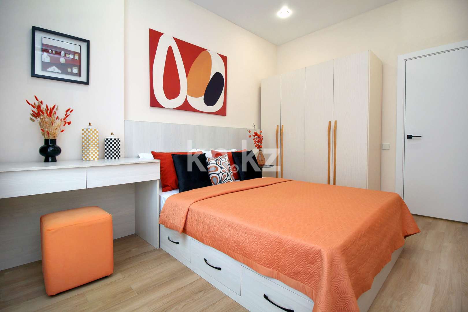 Аренда 3-комнатной квартиры посуточно, 65 м², Сейфуллина, дом  416к3 - ул. Макатаева в Алматы - фото 2