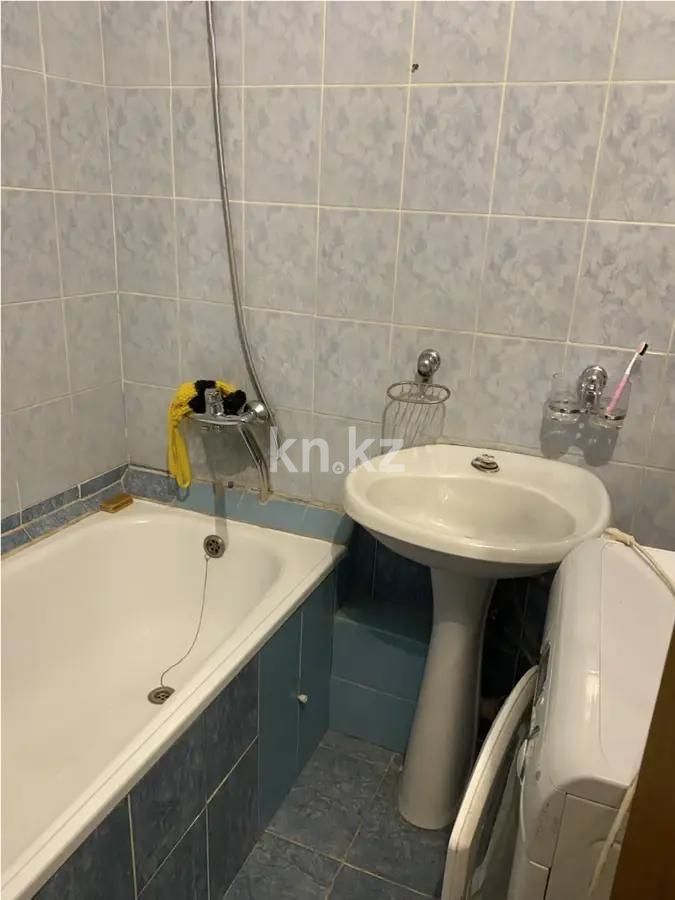 Продажа 3-комнатной квартиры, 82 м², мкр-н 11, дом  27 в Алматы - фото 4