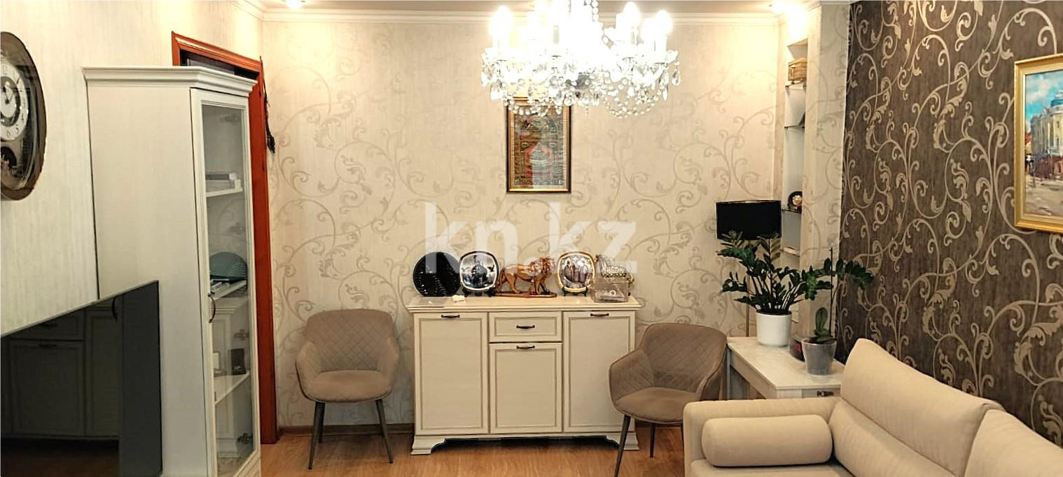 Продажа 3-комнатной квартиры, 75 м², ул. Воинов-Интернационалистов - Продажа  трехкомнатных квартир в Караганде с фото фото 2 из 12