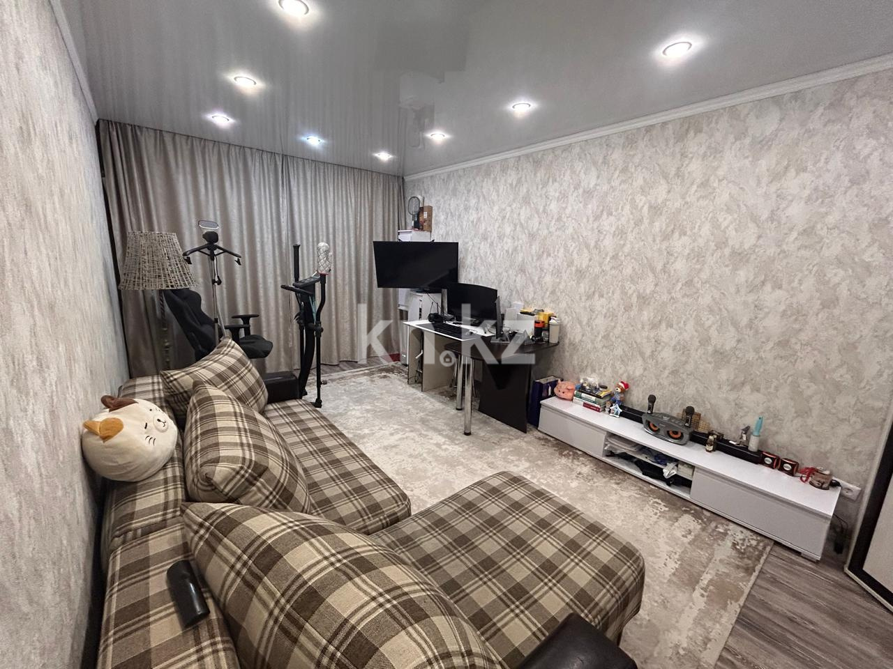 Продажа 1-комнатной квартиры, 30.7 м², мкр. Восток-2 в Караганде