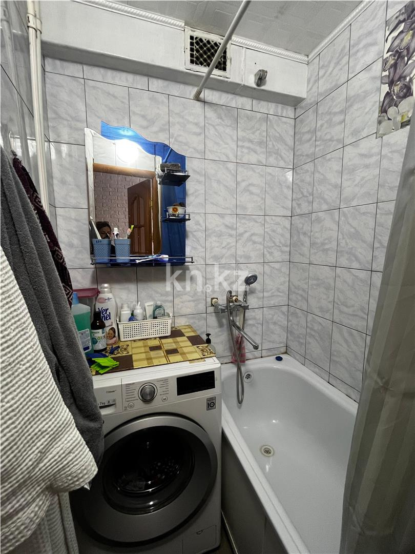 Продажа 4-комнатной квартиры, 80 м², мкр-н 16 - Продажа  четырехкомнатных квартир в Караганде фото 11 из 16