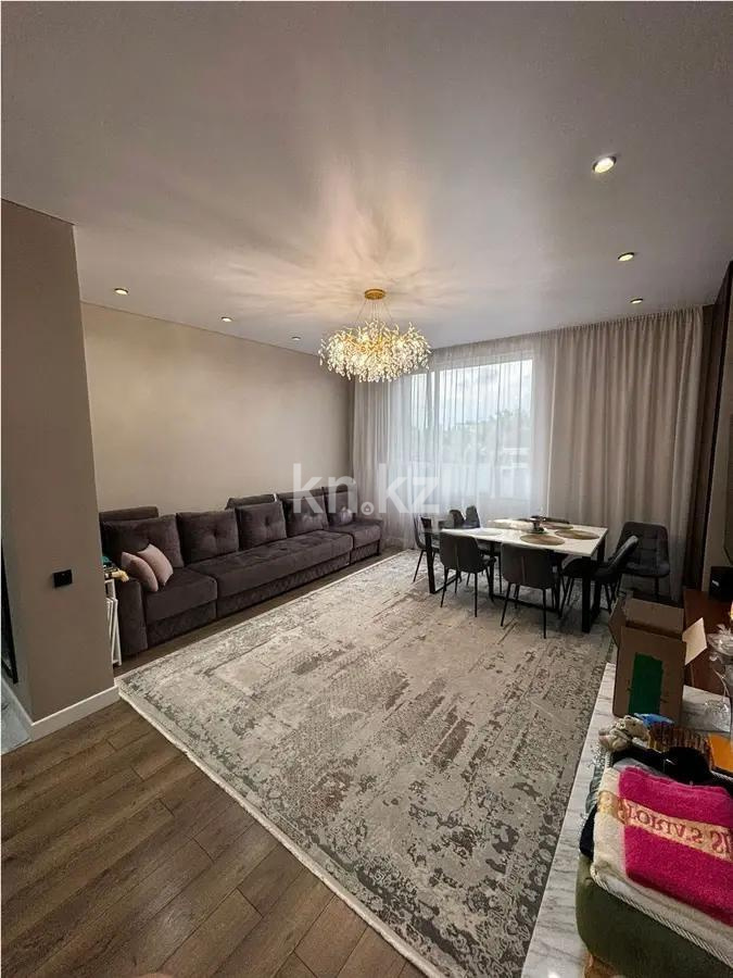 Продажа 3-комнатной квартиры, 80 м², пр. Тауелсыздык, дом  23 в Астане