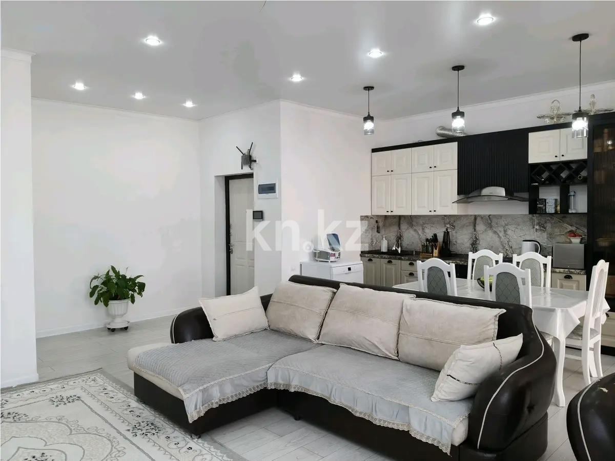 Продажа 3-комнатной квартиры, 79 м², пр. Строителей, дом  33/4 - Продажа  трехкомнатных квартир в Караганде фото 1 из 5