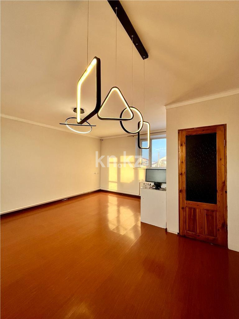 Продажа 5-комнатного дома, 210 м², ул. Мынбаева, дом  106 - Продажа квартир в Караганде фото 13 из 25