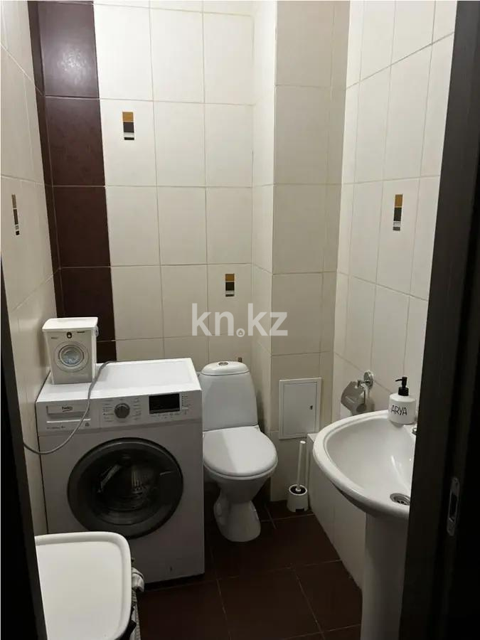 Продажа 3-комнатной квартиры, 96 м², ул. Куйши Дина, дом  31 в Астане - фото 5