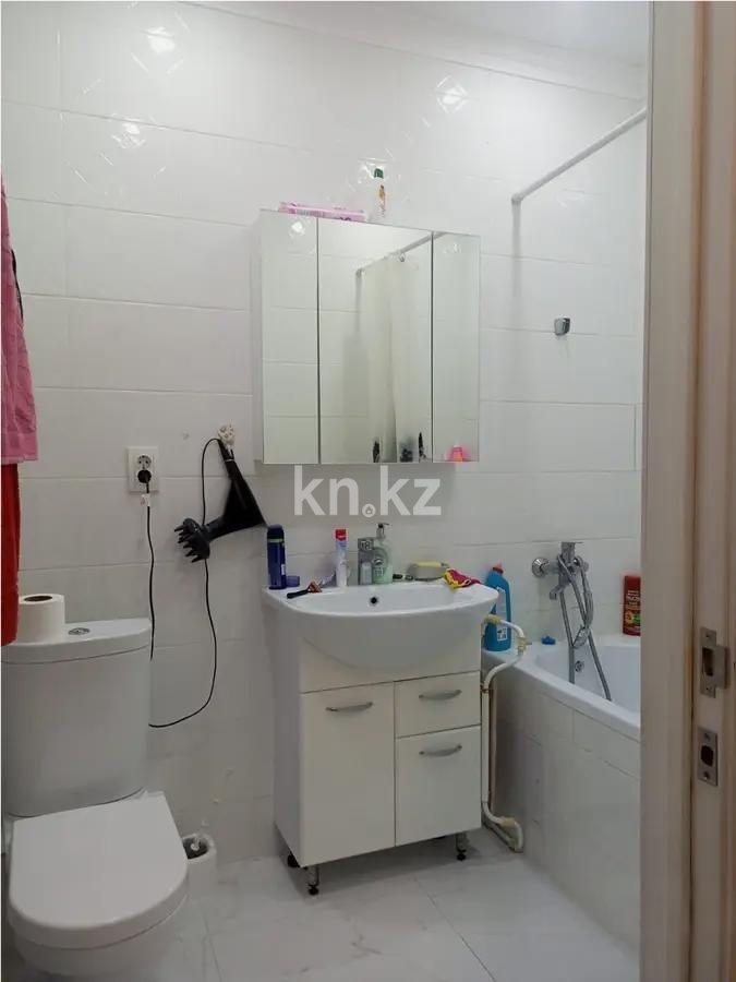 Продажа 3-комнатной квартиры, 80 м², ул. Шаймерденова, дом  1 в Астане - фото 4