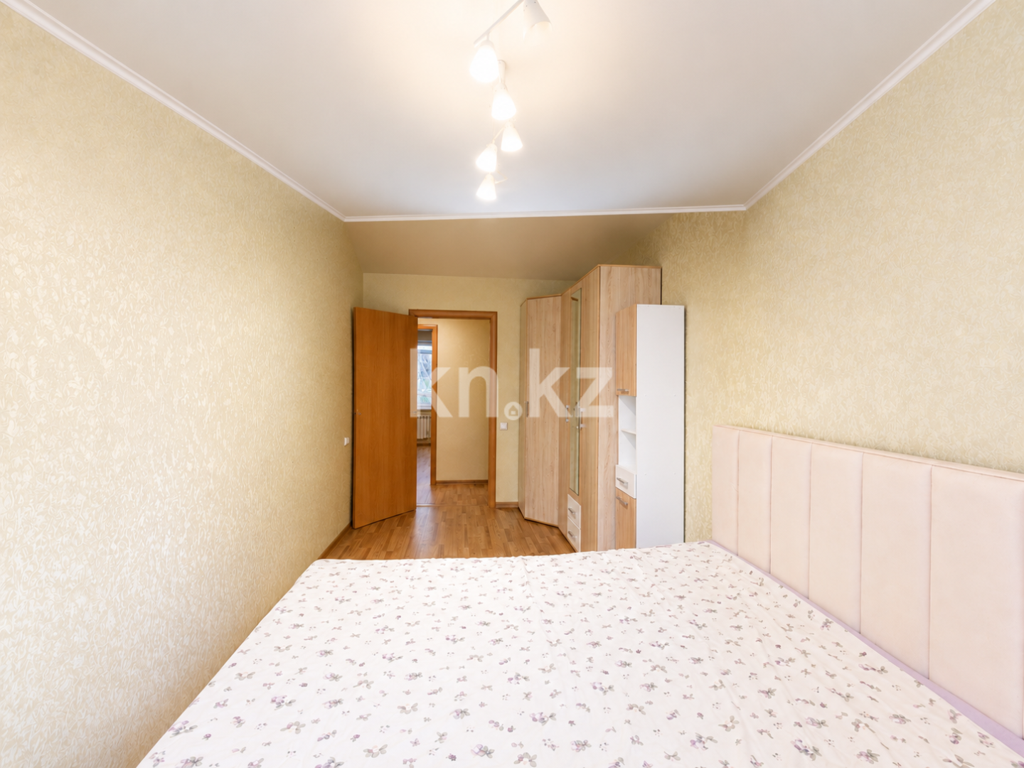 Продажа 2-комнатной квартиры, 43 м² - Продажа квартир в панельном доме в Казахстане - страница 3 фото 4 из 14