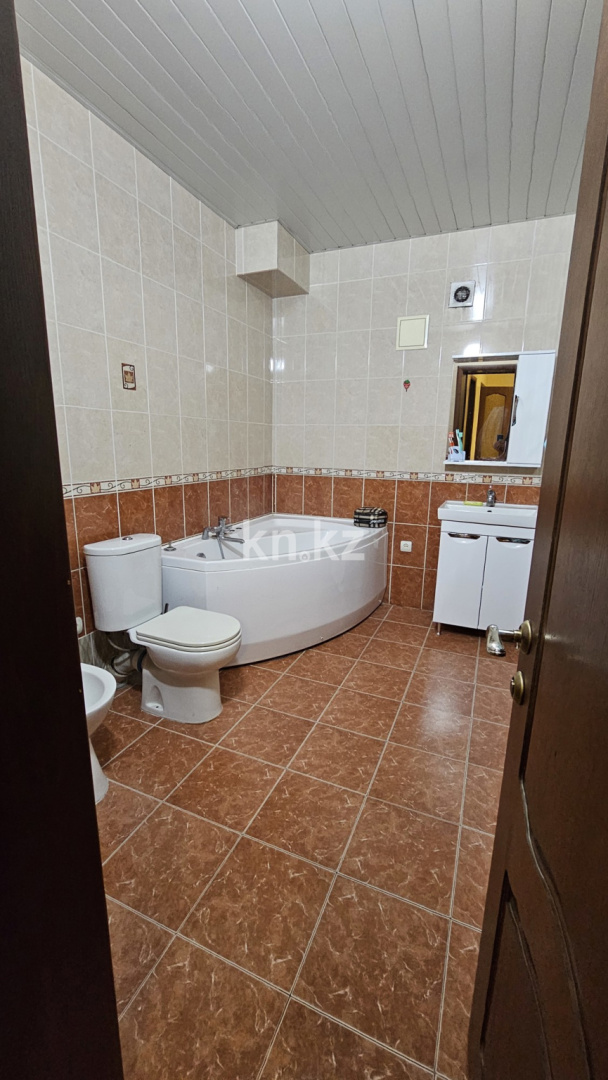 Продажа 7-комнатного дома, 250 м² в Алматы - фото 23