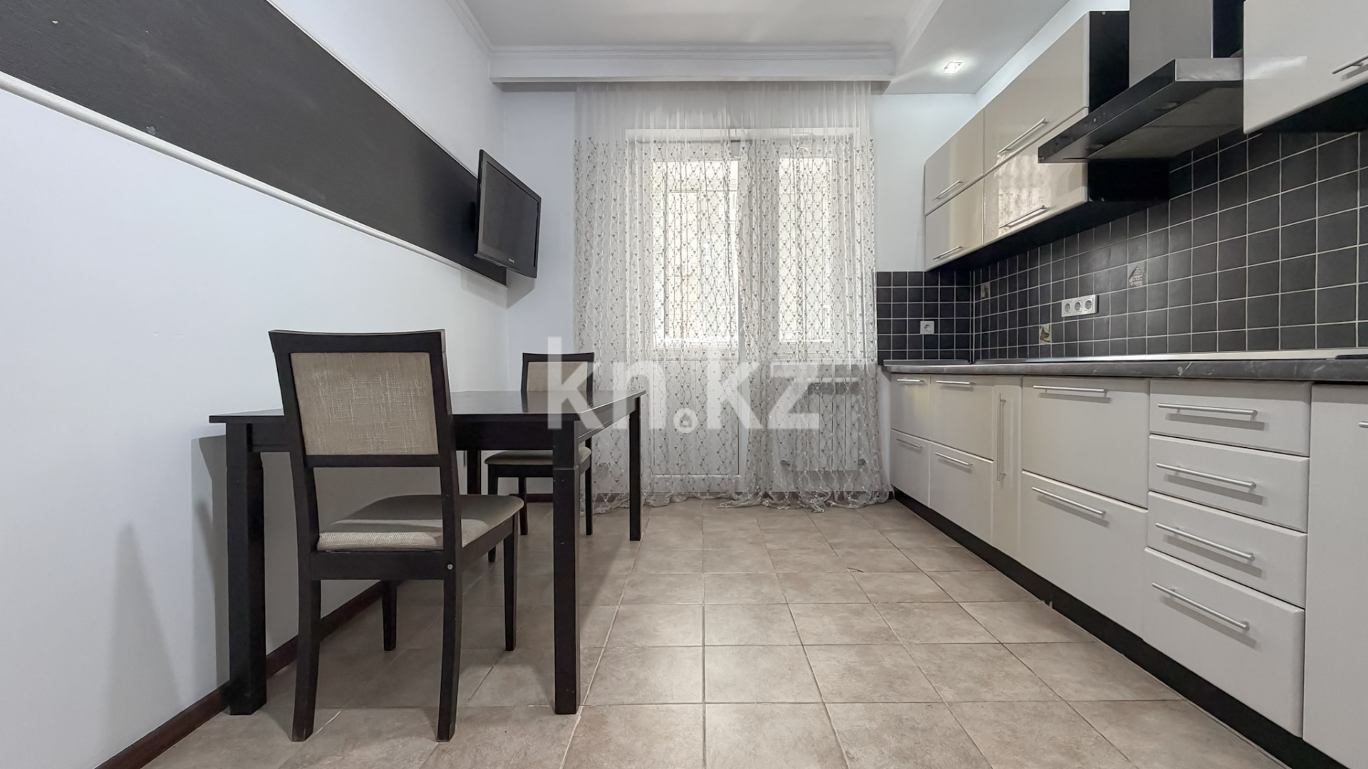Продажа 2-комнатной квартиры, 78.8 м² в Алматы - фото 4