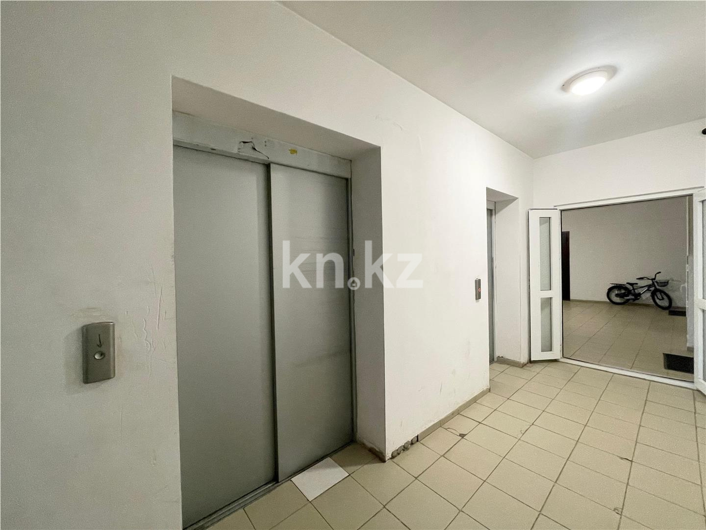 Продажа 2-комнатной квартиры, 70 м², ул. Кургальжинское шоссе в Астане - фото 13