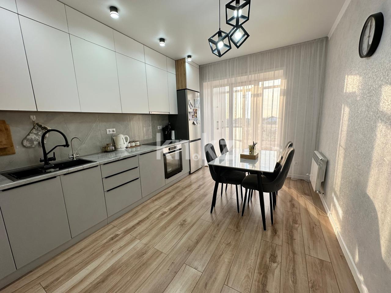 Продажа 3-комнатной квартиры, 81 м², ул. Муканова в Караганде - фото 3