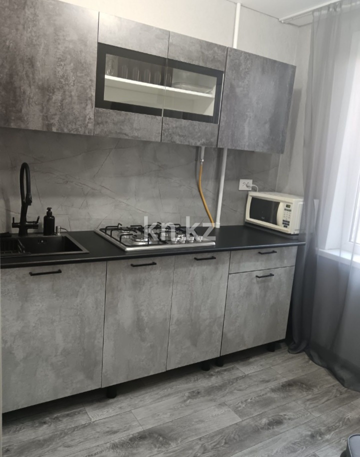 Аренда 1-комнатной квартиры, 30 м², ул. Рыскулова, дом  265 - Аренда офисных и торговых помещений в Атырау фото 4 из 7