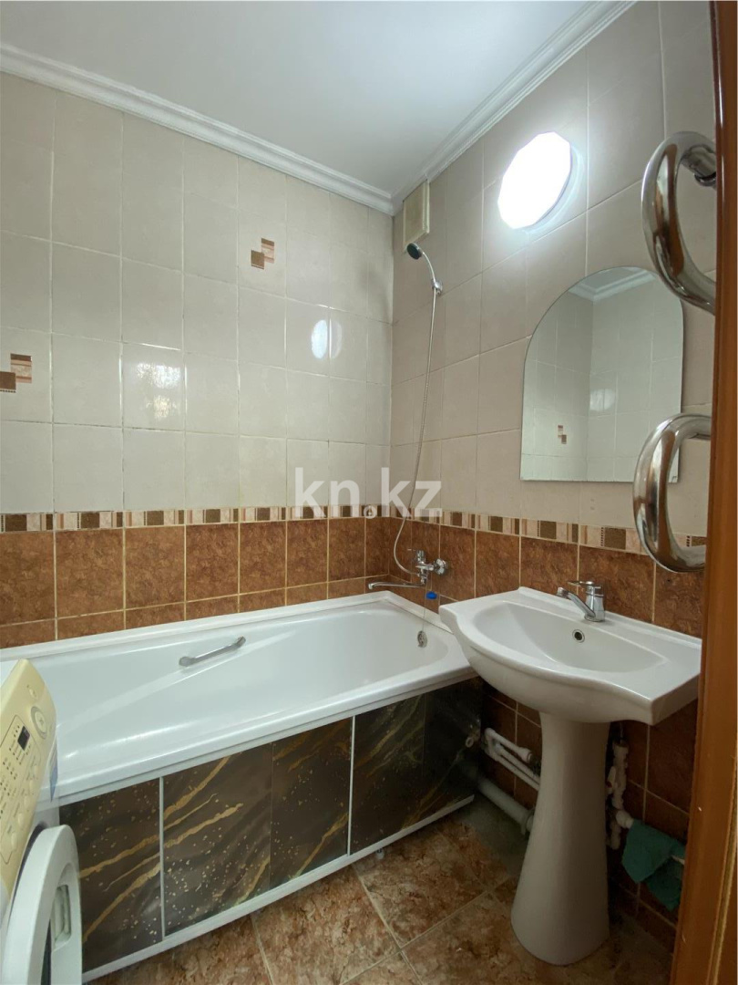 Продажа 3-комнатной квартиры, 61 м², мкр-н Степной-2, дом  4/4 в Караганде - фото 11