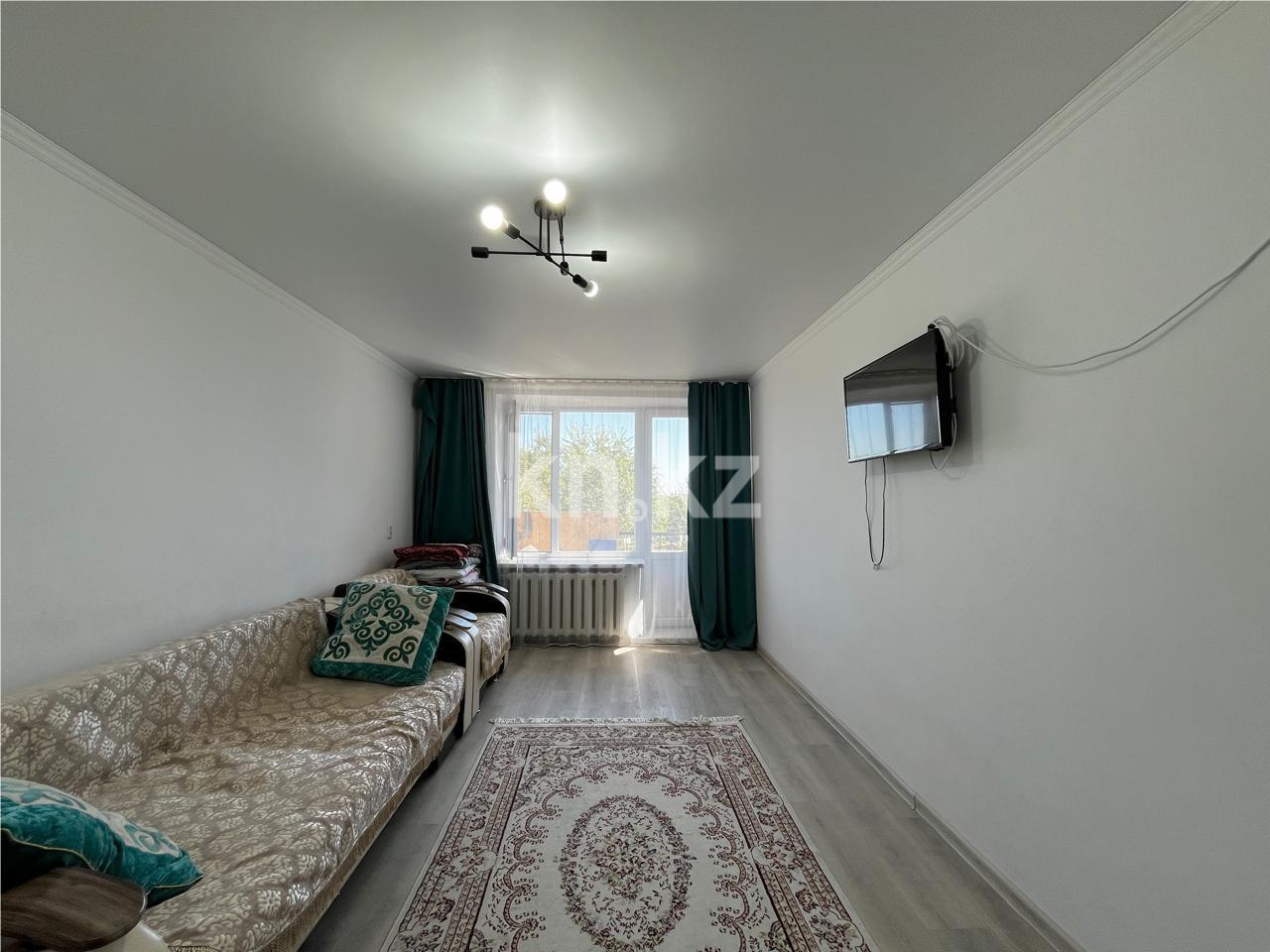 Продажа 2-комнатной квартиры, 42 м², ул. Ермекова - Продажа  двухкомнатных квартир в Караганде фото 1 из 9