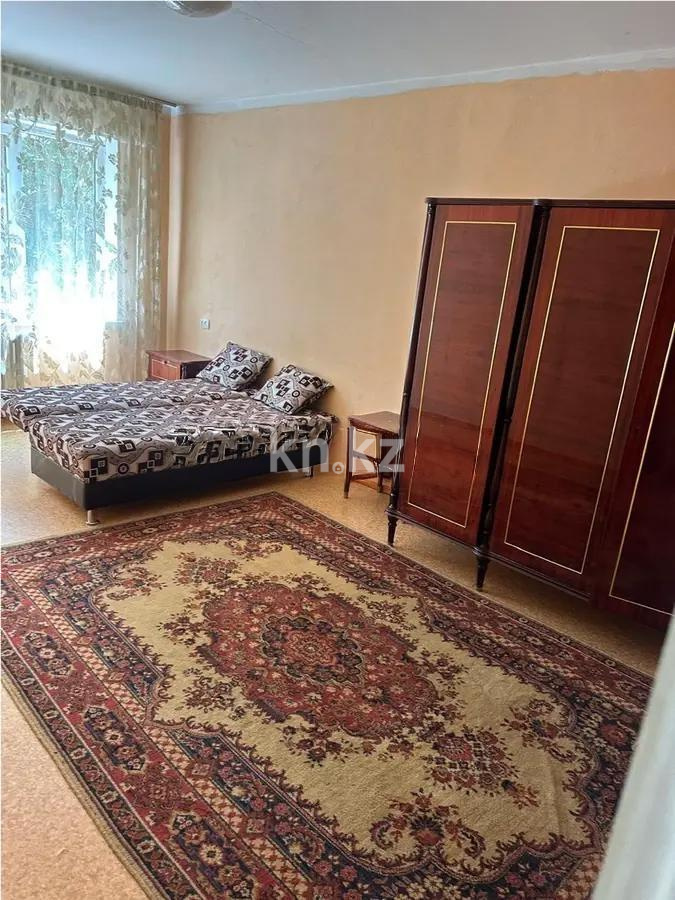 Продажа 3-комнатной квартиры, 62 м², ул. Тулебаева, дом  17 - Продажа квартир в Алматы фото 1 из 3