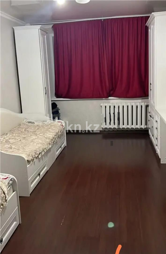 Продажа 3-комнатной квартиры, 62 м², мкр-н 18 - Продажа  трехкомнатных квартир в Караганде фото 1 из 9