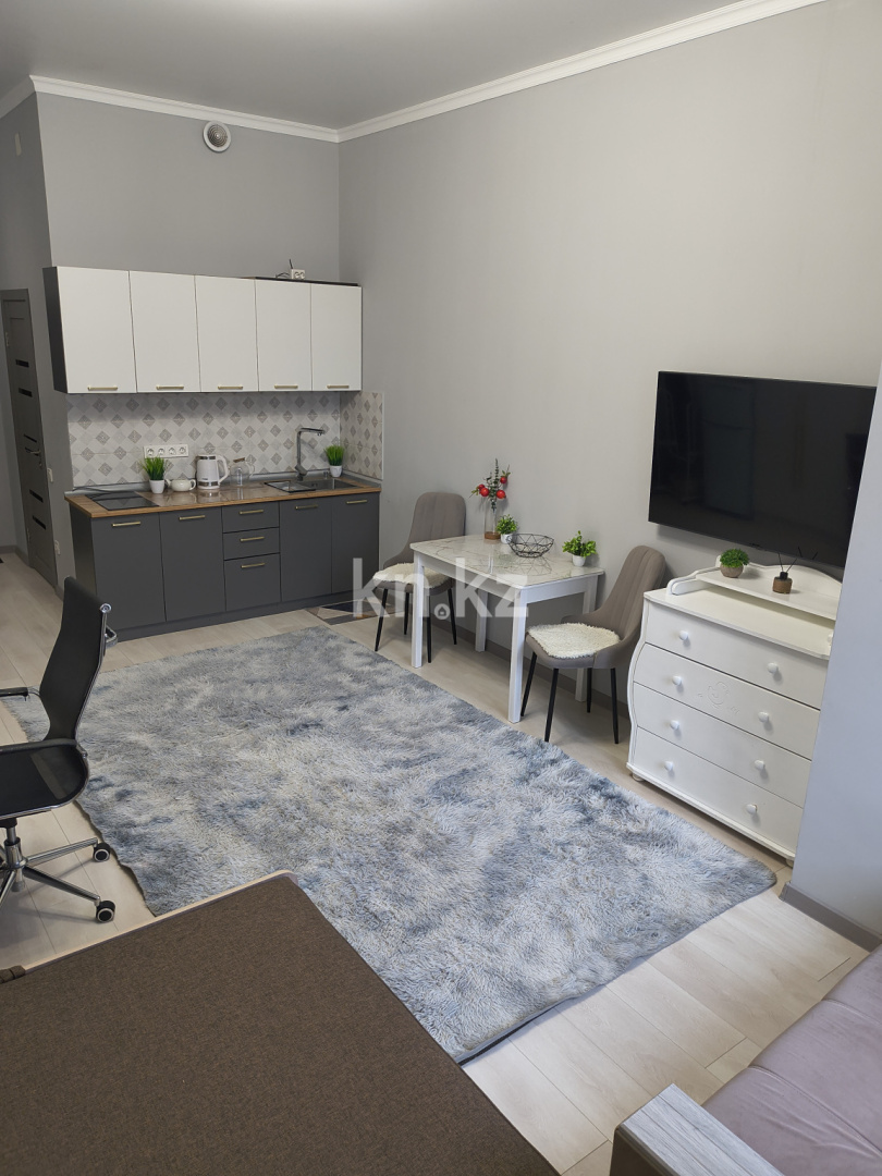 Аренда 1-комнатной квартиры, 34 м², пр. Назарбаева, дом  28А - Раимбека - Продажа земельных участков в Уральске фото 2 из 17