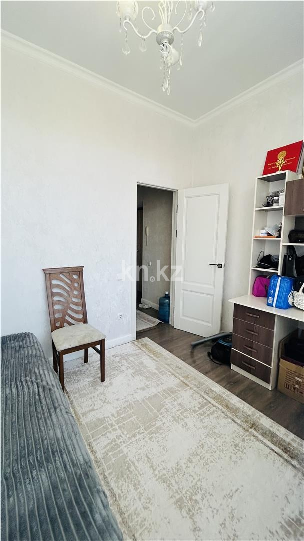 Продажа 3-комнатной квартиры, 62 м² - Продажа квартир в кирпичном доме в Караганде - страница 3 фото 5 из 16