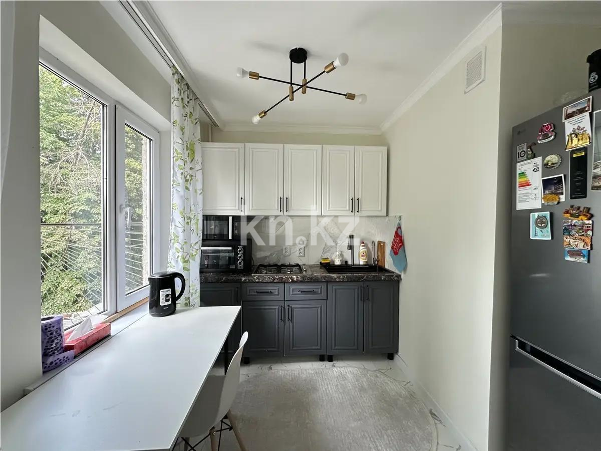 Продажа 3-комнатной квартиры, 65 м², мкр-н Аксай-3, дом  1 в Алматы - фото 4