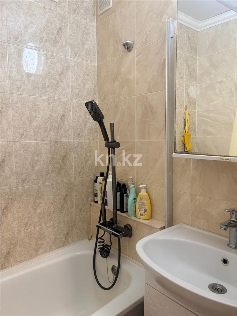 Продажа 4-комнатной квартиры, 78 м² в Караганде - фото 19