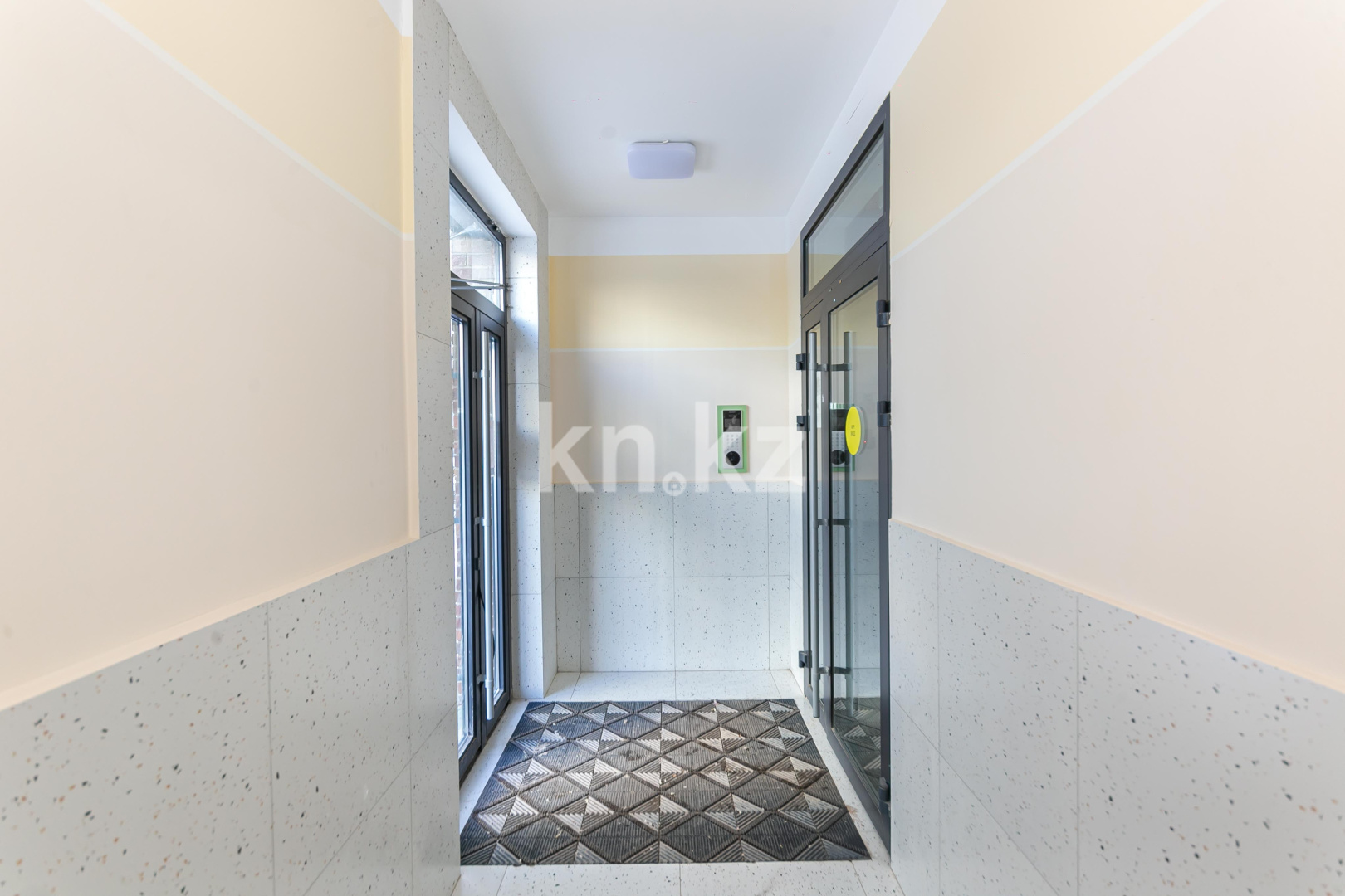 Продажа 1-комнатной квартиры, 38 м², ул. Нажимеденова, дом  28/1 в Астане - фото 16